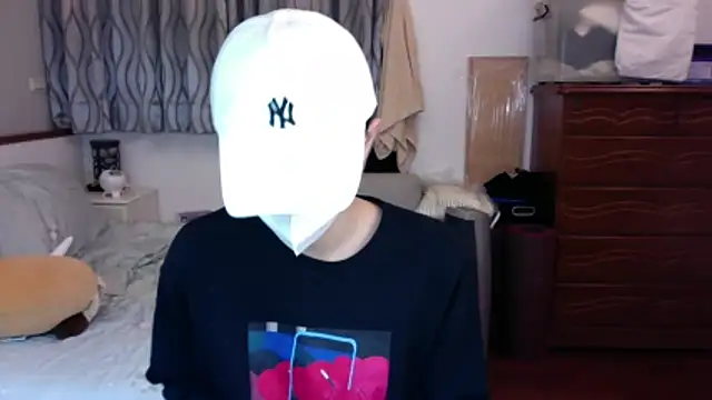 Snapshot of kai101010 chatting on December 14, 2025, 2:33 pm kai101010 online show from December 14, 2025, 2:33 pm