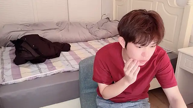 xlong00099 online show from December 3, 2025, 5:37 am