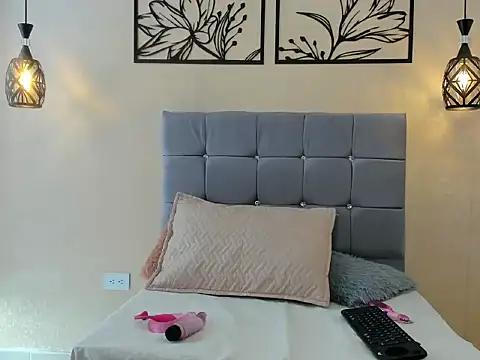 SamantaParty1 online show from December 16, 2025, 6:24 pm