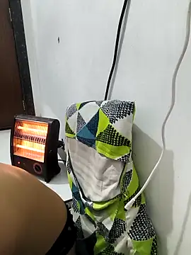 sassyishhu76 online show from February 8, 2026, 10:35 pm