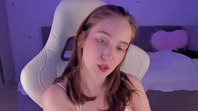 CrystalSoul  online show from October 24, 2025, 3:30 pm