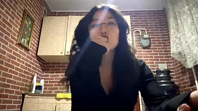 Snapshot of EmmaLeexth chatting on February 14, 2026, 2:03 pm EmmaLeexth online show from February 14, 2026, 2:03 pm