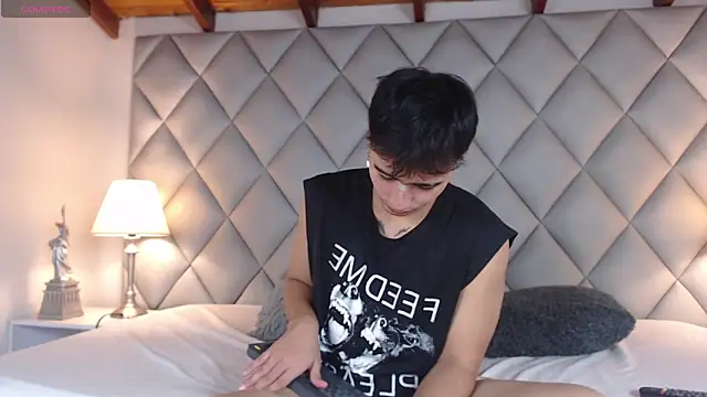 Snapshot of Clement_Reyes chatting on October 4, 2025, 1:09 pm Clement Reyes online show from October 4, 2025, 1:09 pm