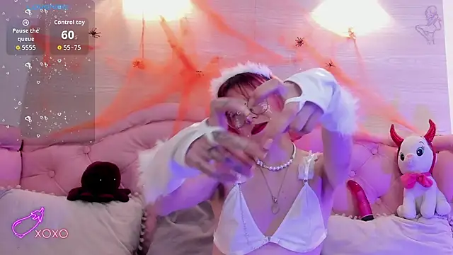 Snapshot of Rossiie_Hunt_ chatting on October 16, 2025, 4:30 pm Rossiie Hunt online show from October 16, 2025, 4:30 pm