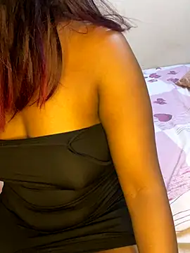 morjana2001 online show from September 27, 2025, 9:53 pm