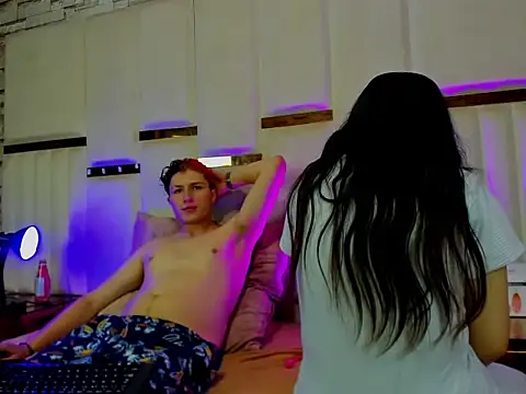 Snapshot of ANLLELOAndANGELA chatting on November 9, 2025, 7:12 pm ANLLELOAndANGELA online show from November 9, 2025, 7:12 pm