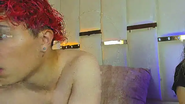 Snapshot of ANLLELOAndANGELA chatting on December 17, 2025, 3:51 pm ANLLELOAndANGELA online show from December 17, 2025, 3:51 pm