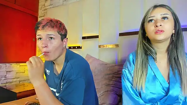 Snapshot of ANLLELOAndANGELA chatting on February 12, 2026, 5:52 pm ANLLELOAndANGELA online show from February 12, 2026, 5:52 pm