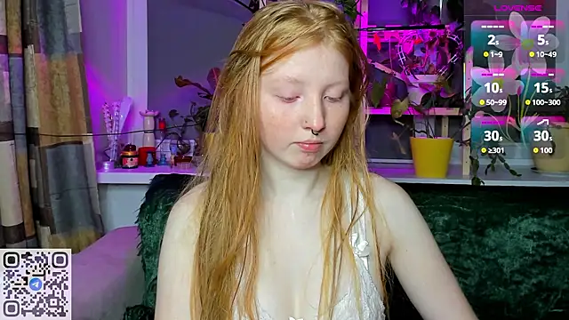 RitaSweety18 online show from November 28, 2025, 10:34 pm