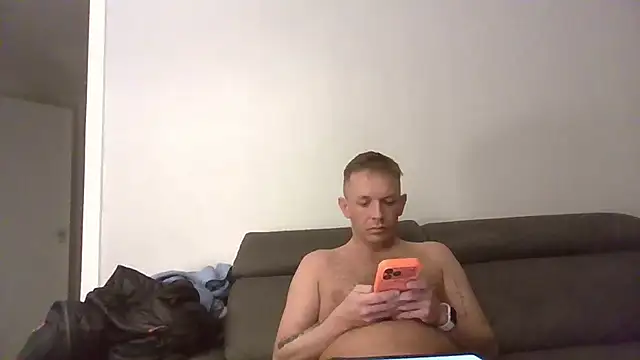 Snapshot of HeftyBoat6 chatting on March 10, 2026, 4:50 am HeftyBoat6 online show from March 10, 2026, 4:50 am