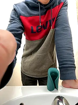 gymratforyouu online show from December 5, 2025, 5:27 am