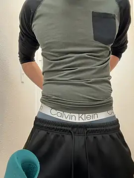 Snapshot of gymratforyouu chatting on February 17, 2026, 3:03 am gymratforyouu online show from February 17, 2026, 3:03 am