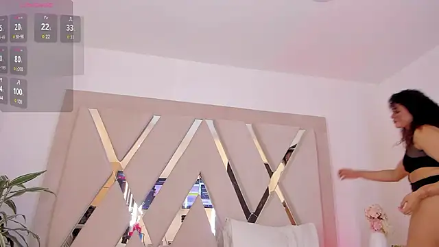 Snapshot of rossvega chatting on March 5, 2026, 8:38 pm rossvega online show from March 5, 2026, 8:38 pm