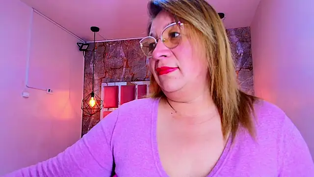 MaylinRosse  online show from January 17, 2026, 7:06 pm