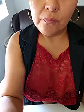 Snapshot of sw33th3art chatting on September 18, 2025, 6:32 pm sw33th3art online show from September 18, 2025, 6:32 pm