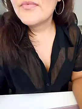 Snapshot of sw33th3art chatting on September 22, 2025, 7:16 pm sw33th3art online show from September 22, 2025, 7:16 pm