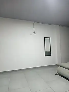 Snapshot of little_onixx chatting on February 20, 2026, 11:32 am little onixx online show from February 20, 2026, 11:32 am