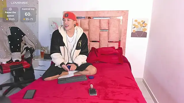 Snapshot of DemianSalvatore chatting on January 17, 2026, 10:13 pm DemianSalvatore online show from January 17, 2026, 10:13 pm