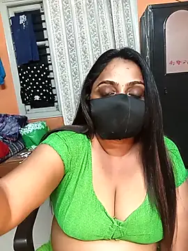 queendivya online show from May 8, 2026, 6:02 pm