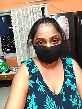 queendivya online show from May 13, 2026, 5:10 pm