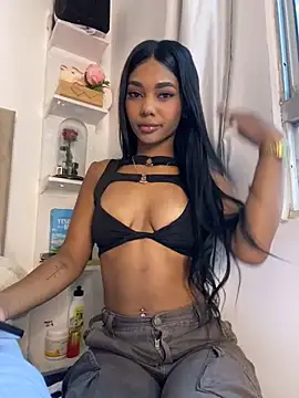 Snapshot of Savannahfisher chatting on February 18, 2026, 8:27 pm Savannahfisher online show from February 18, 2026, 8:27 pm