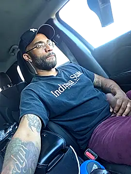 Justahungdad online show from October 9, 2025, 9:35 pm