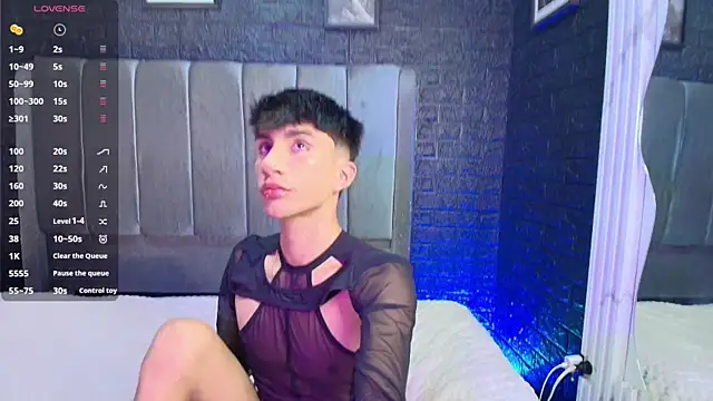 Snapshot of Erick_Velveth chatting on December 20, 2025, 5:47 am Erick Velveth online show from December 20, 2025, 5:47 am