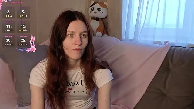 Snapshot of Little_rosy chatting on December 15, 2025, 4:28 am Little rosy online show from December 15, 2025, 4:28 am