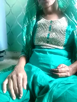 Snapshot of Payal-50 chatting on September 29, 2025, 7:02 am Payal-50 online show from September 29, 2025, 7:02 am