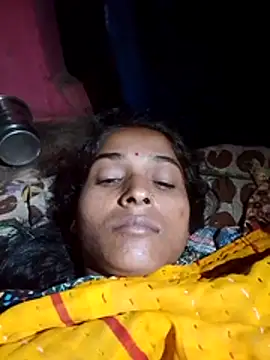 Snapshot of Hot_reshmaji chatting on October 31, 2025, 10:00 pm Hot reshmaji online show from October 31, 2025, 10:00 pm