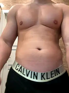 Snapshot of Magic-love1 chatting on December 17, 2025, 11:05 am Magic-love1 online show from December 17, 2025, 11:05 am