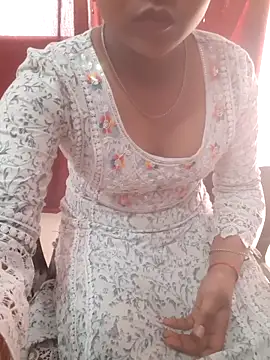 Snapshot of pari_rani7 chatting on February 27, 2026, 3:39 am pari rani7 online show from February 27, 2026, 3:39 am