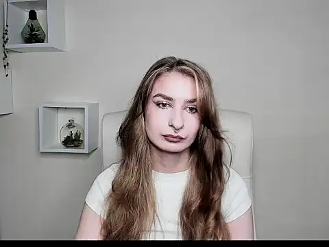 NinaBlond1 online show from October 22, 2025, 5:41 am