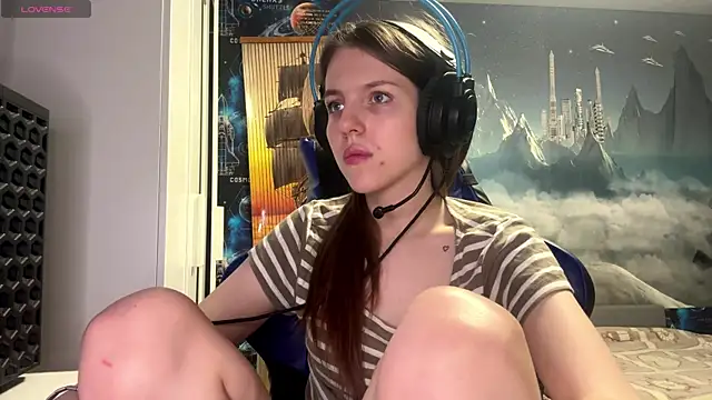 Snapshot of Elira_Breeze chatting on February 23, 2026, 4:37 pm Elira Breeze online show from February 23, 2026, 4:37 pm