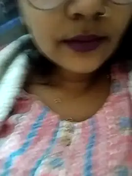 Snapshot of suzika_ chatting on December 16, 2025, 4:50 am suzika online show from December 16, 2025, 4:50 am