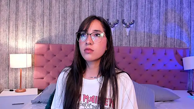 LiaaTurner online show from January 14, 2026, 8:14 pm