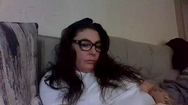 Snapshot of Rileyxxx69 chatting on November 30, 2025, 4:22 pm Rileyxxx69 online show from November 30, 2025, 4:22 pm