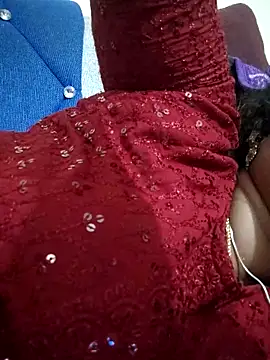 Snapshot of sweetqueen143 chatting on October 8, 2025, 3:53 pm sweetqueen143 online show from October 8, 2025, 3:53 pm