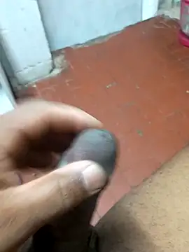 preto3561 online show from November 9, 2025, 6:06 pm