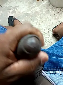 Snapshot of preto3561 chatting on February 27, 2026, 2:50 pm preto3561 online show from February 27, 2026, 2:50 pm