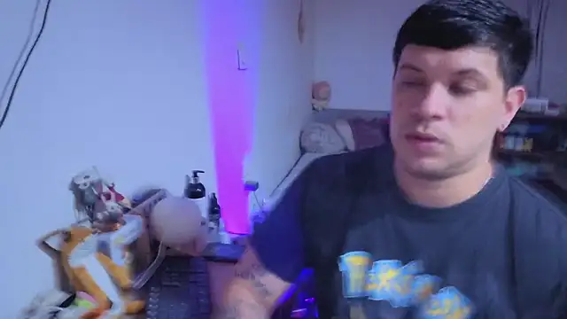 Snapshot of ryden_01 chatting on February 5, 2026, 12:48 am ryden 01 online show from February 5, 2026, 12:48 am