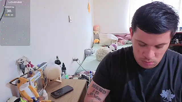 Snapshot of ryden_01 chatting on February 8, 2026, 5:27 pm ryden 01 online show from February 8, 2026, 5:27 pm