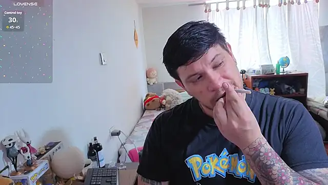 Snapshot of ryden_01 chatting on February 15, 2026, 8:49 pm ryden 01 online show from February 15, 2026, 8:49 pm