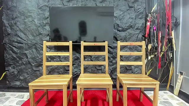 BDSM Vantablack    online show from February 28, 2026, 12:28 pm