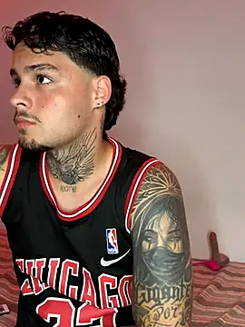 Snapshot of SexyBOy_2217 chatting on November 6, 2025, 4:46 am SexyBOy 2217 online show from November 6, 2025, 4:46 am