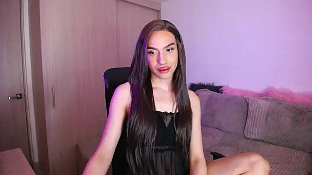 SamaraSilex online show from November 4, 2025, 2:43 am