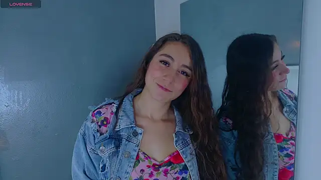 MyApril   online show from November 6, 2025, 11:22 am