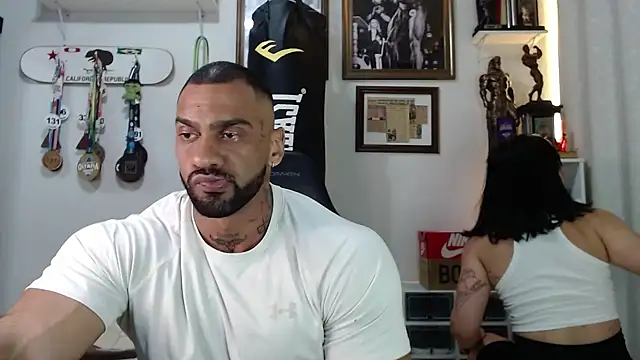 Snapshot of henryhadesflirt chatting on October 31, 2025, 11:17 pm henryhadesflirt online show from October 31, 2025, 11:17 pm