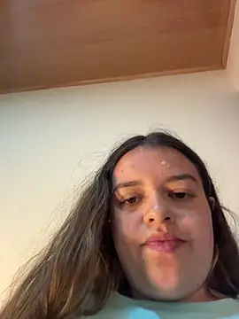 Snapshot of Aphrill chatting on January 18, 2026, 8:45 pm Aphrill online show from January 18, 2026, 8:45 pm