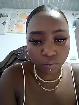 Snapshot of SaraGuzmann chatting on February 21, 2026, 5:52 am SaraGuzmann online show from February 21, 2026, 5:52 am